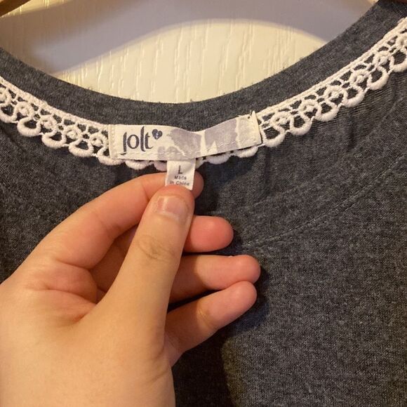 Jolt Women’s Blouse with Cream Embroidery Size Large NWOT - Picture 2 of 5